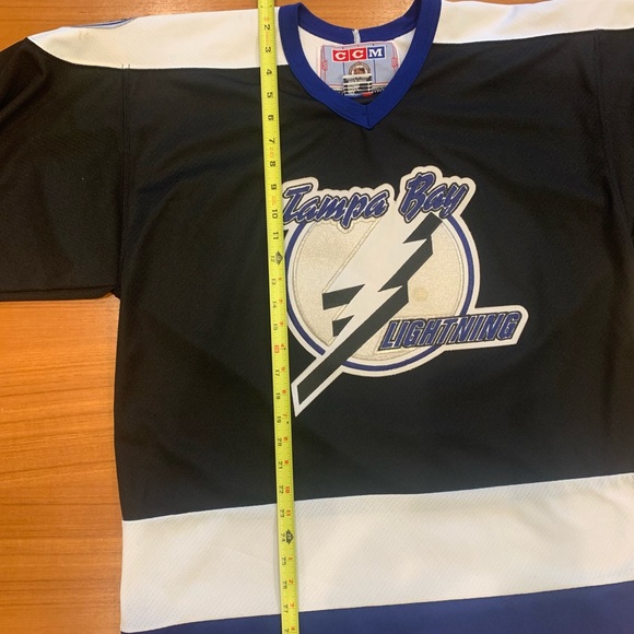 Tampa Bay Lighting Jersey - Picture 5 of 7